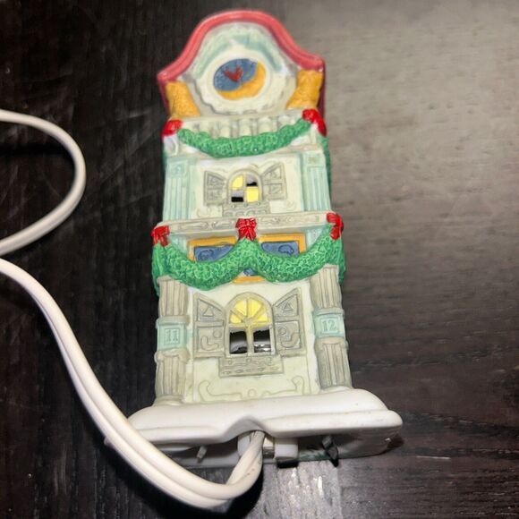 1994 Cheryl Ann Clock Shop Christmas Village House Figurine - Picture 4 of 5